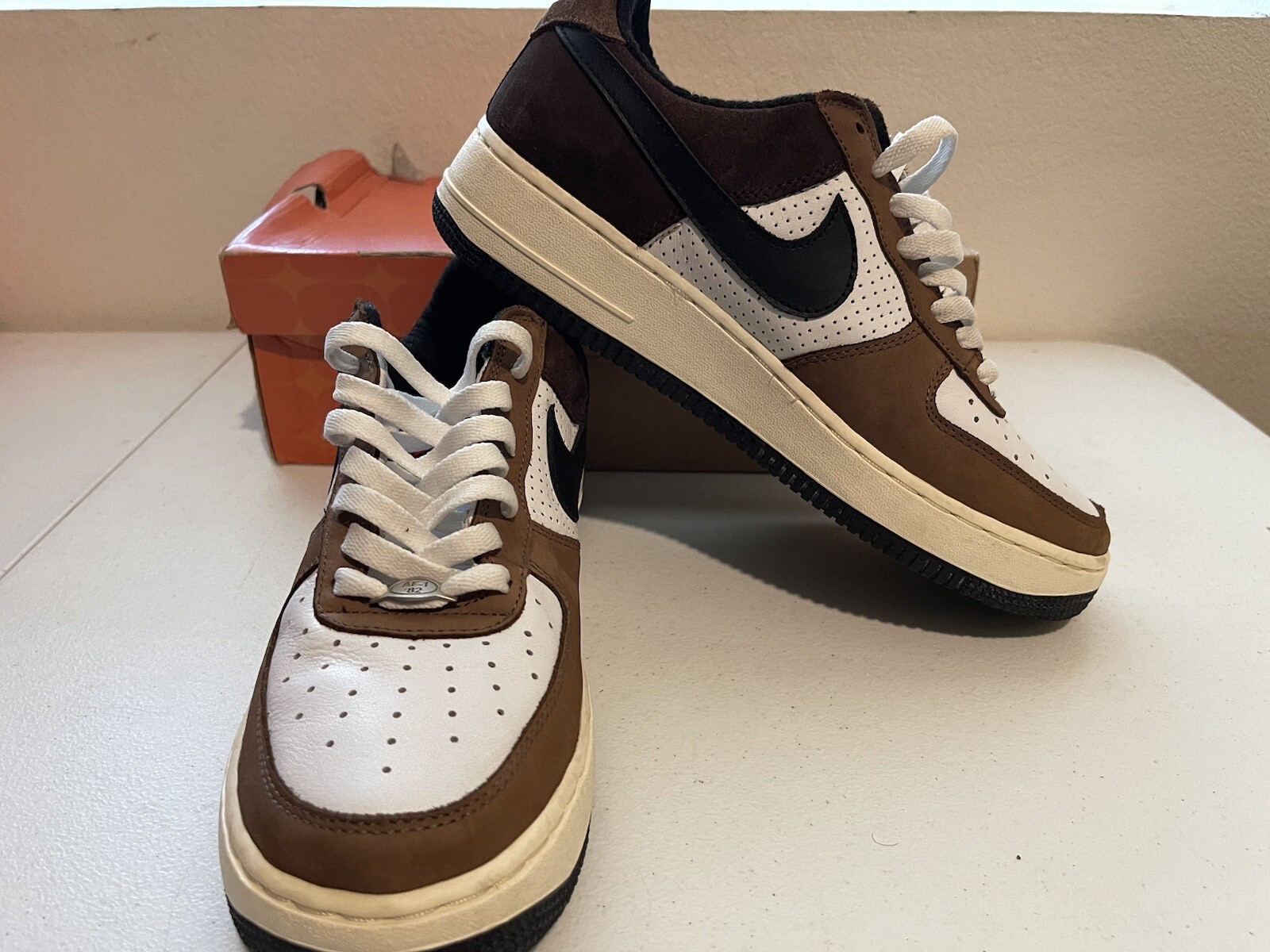 Nike Air Force 1 Escape Premium Travis 2005 - size 9.5 - Gem