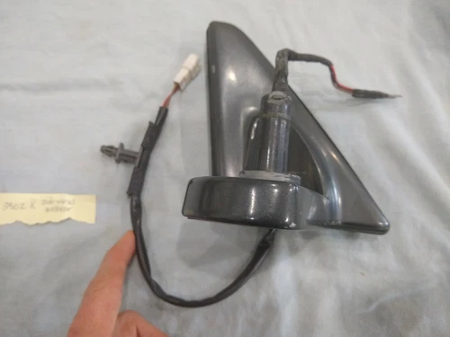 91-97 Toyota Land Cruiser RH Right Side View Mirror R3502