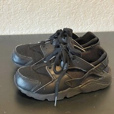 Nike Air Huarache Run PS Triple Black Size 1Y 704949 016 Pre Owned