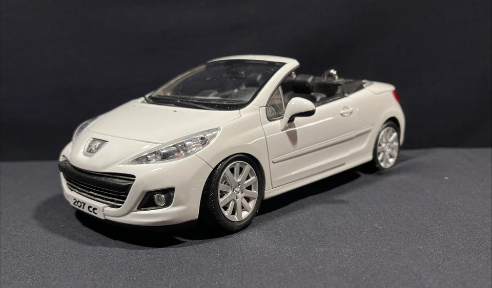 NOREV PEUGEOT 207 CC CUPÉ DESCAPOTABLE 2009 1/18 Diecast Foto 2 de 4
