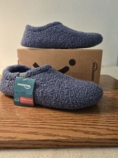 HomeTop Women's Fuzzy Curly Fur Memory Foam Slippers with Polar Fleece Lining