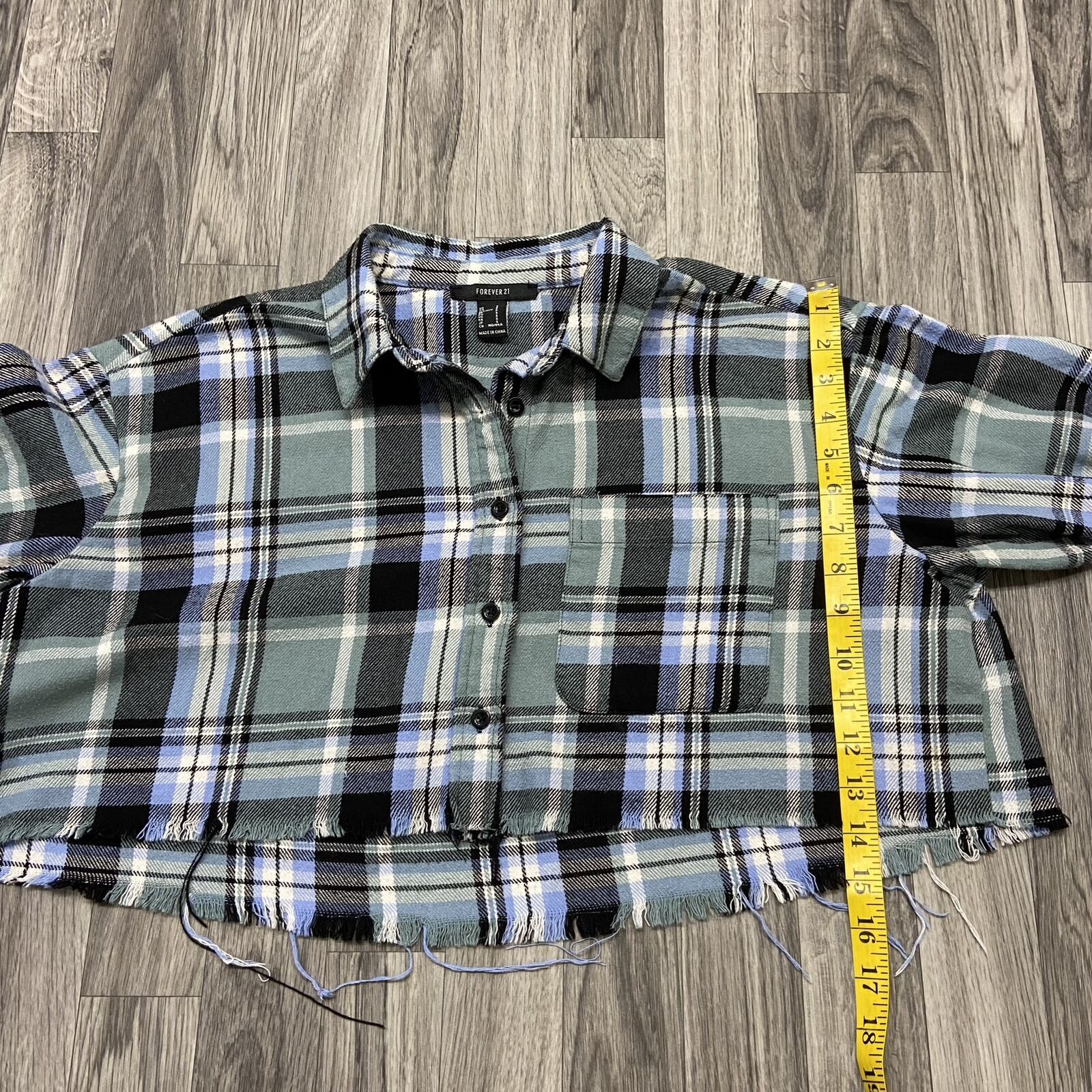 FOREVER 21 Collared Button Down Grey Plaid Croppe… - image 6