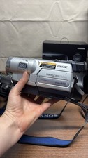 Sony Handycam Vision CCD-TRV118 Video Hi8 Camcorder NightShot NTSC