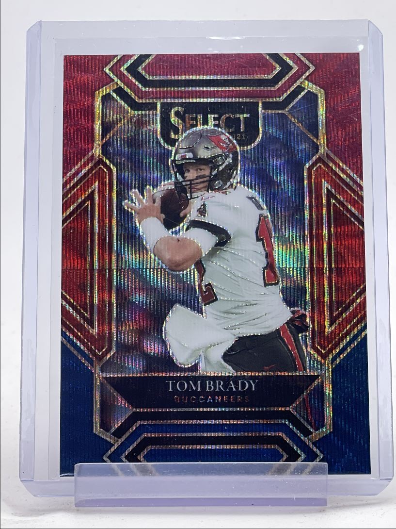 TOM BRADY 2021 SELECT CLUB LEVEL TRI-COLOR PRIZM BUCCANEERS /149 Q6051