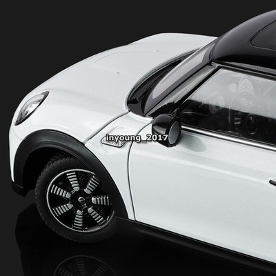 1:18 Mini Cooper S Model Car Diecast Metal Vehicle Doors Open
