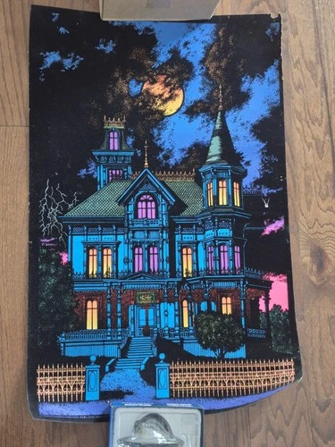 RARE Vintage 1970s Western Graphics Blacklight Poster FUZZY #250 Ominous Mansion
