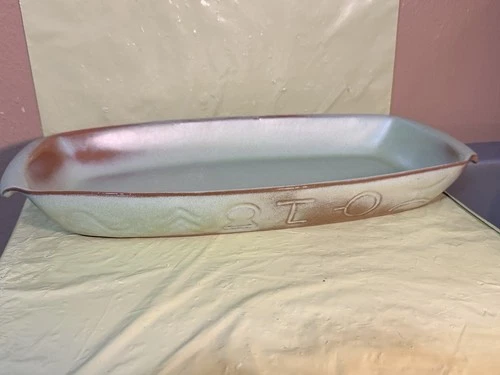 Vtg Frankoma Pottery Serving Dish 94Q  Prairie Green Cattle Brand Wagon Wheel