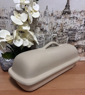 Superstone Covered Baker, Unglazed, Bakes an Artisan Italian Crusty Bread . New.
