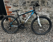 Giant ATX 27.5in Mountain Bike Front Suspension V-Brakes Black/Blue Flat Bar