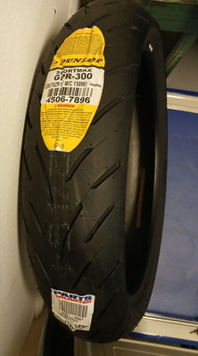 Dunlop Sportmax GPR-300 Tire - 120/70-17 - Front - 45067896 4506-7896