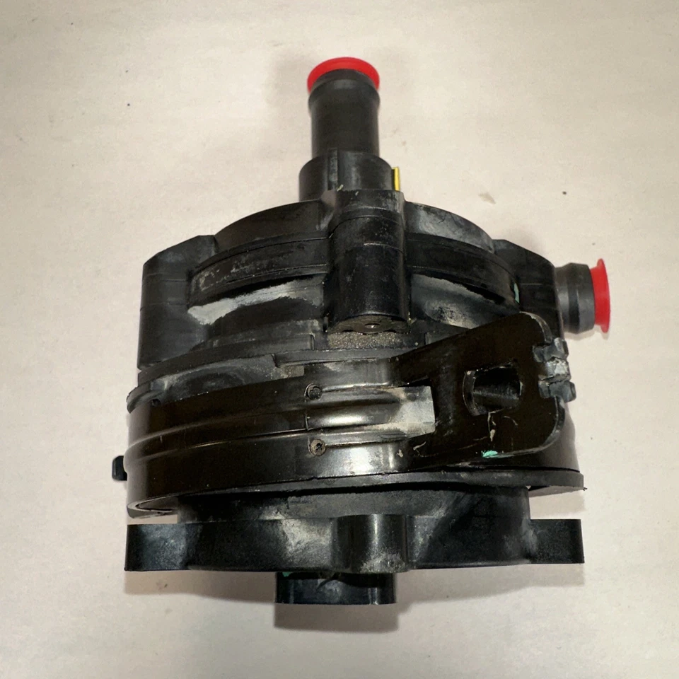 Chevrolet Volt 2011-2015 bomba de refrigerante eléctrica 13579710 fabricante original Foto 3 de 4