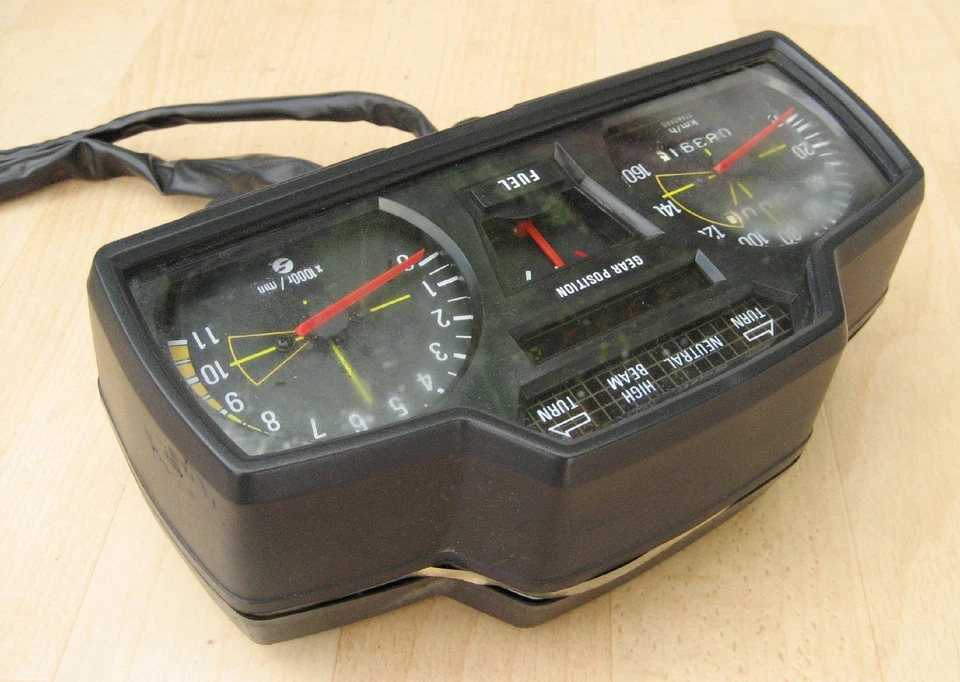 HYOSUNG GS 125 ORIGINAL COCKPIT KOMPLETT TACHOMETER DREHZAHLMESSER GS125 GS-125 - Bild 4 von 4