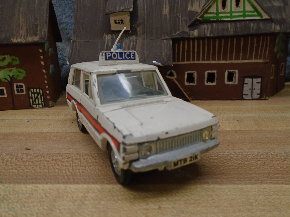 VINTAGE RANGE ROVER AMBULANCE NO. 268 DINKY TOYS - Image 4 of 4