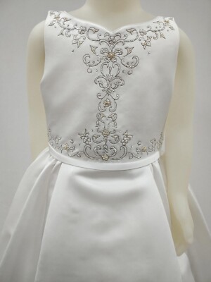 Mon Cheri Bridals NWT Flower Girl Dress Girl s Size 5 Sleeveless Beaded A-Line