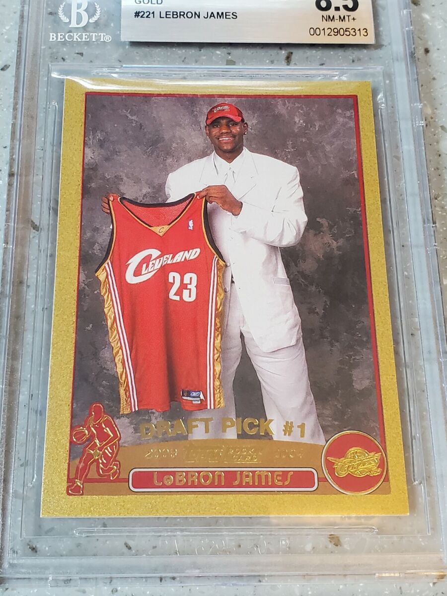 2003-04 TOPPS GOLD LEBRON JAMES ROOKIE RC /99 BGS 8.5 NM-MT 2003-04 TOPPS GOLD LEBRON JAMES ROOKIE RC /99 BGS 8.5 NM-MT