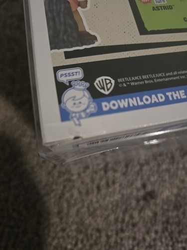 Funko Pop! Beetlejuice Limited Edition Chase #1689 Rare in protecting case - Picture 8 of 8