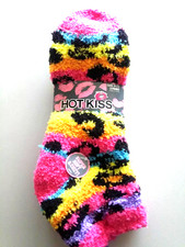   WOMEN'S WARM WINTER SOCKS 3 PAIRS "hot kiss" SIZE 9-11 MULTI-COLORS NWT