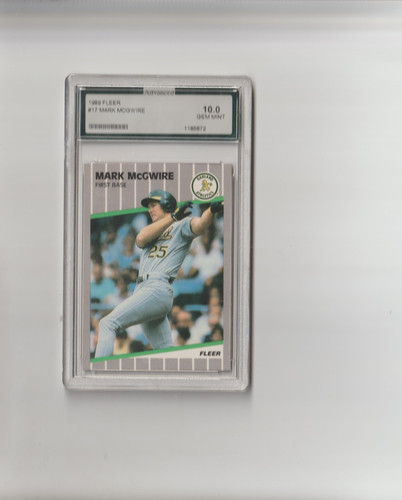 1989 Fleer - Mark McGwire #17 Vintage Baseball Card A's Graded PSA 10 GEM MT
