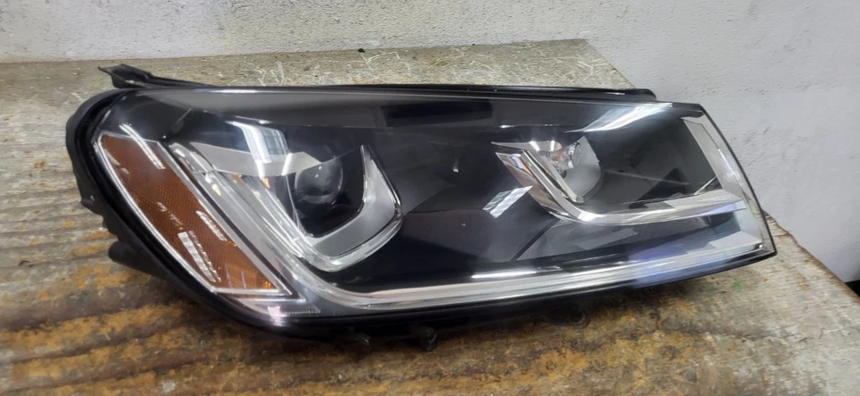 2015-2018 VOLKSWAGEN TOUAREG HEADLIGHT PASSENGER SIDE XENON LED OEM  *DC9169 - Image 2 of 4