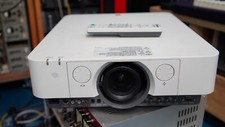 SONY VPL-FX35 Projector /w Remote Controller / in good condition