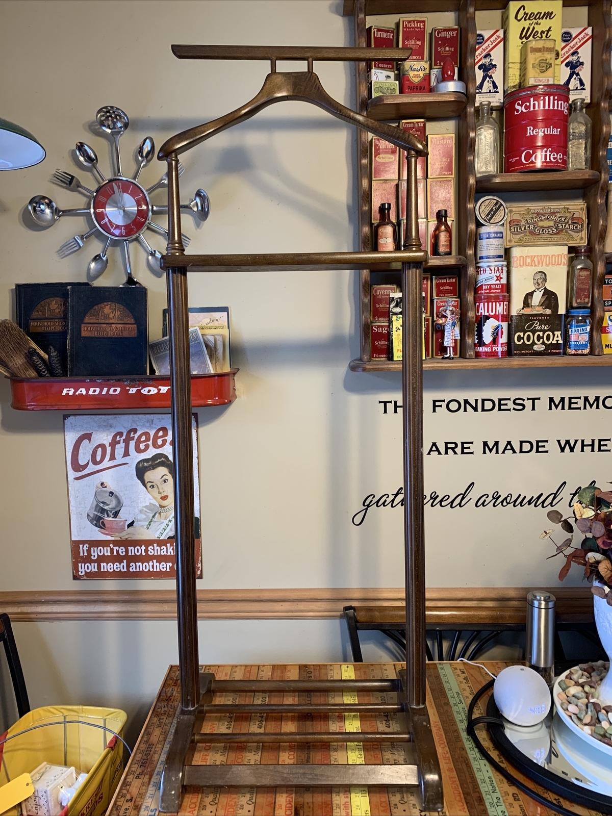 Vintage Wood Valet Butler Clothes Stand rack wooden Gem