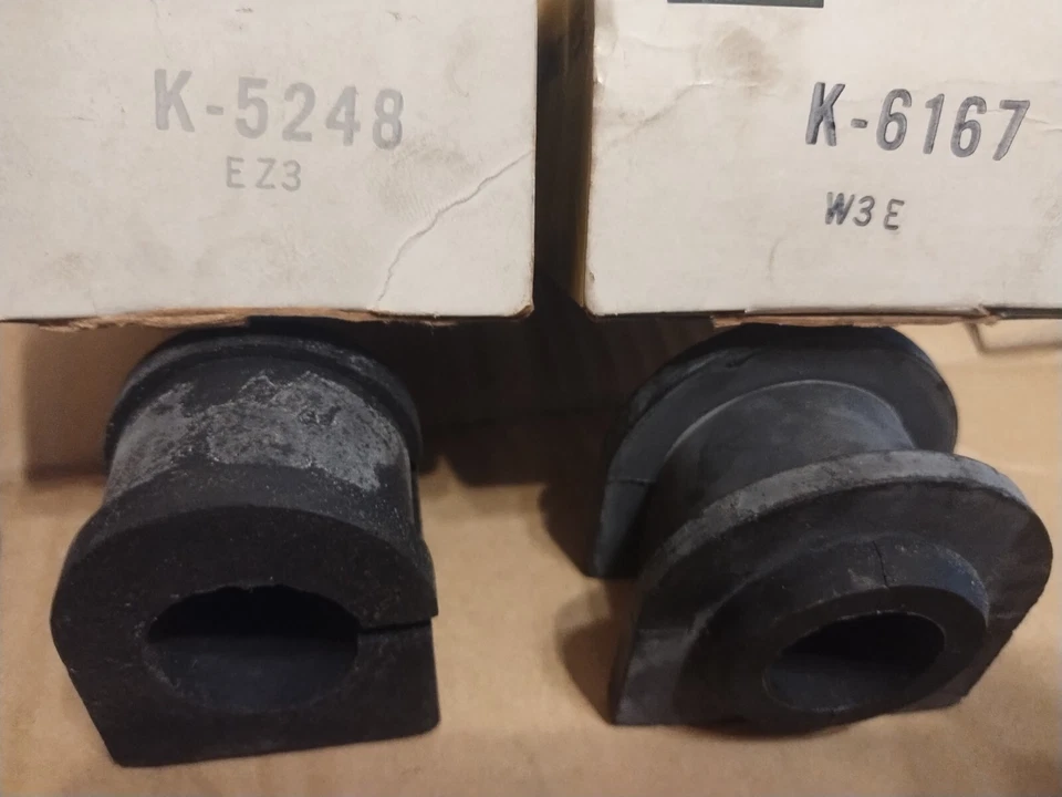 Buje delantero de barra estabilizadora de suspensión para camioneta Chevrolet 1970-1990 MOOG K5248 K6167 Foto 3 de 4