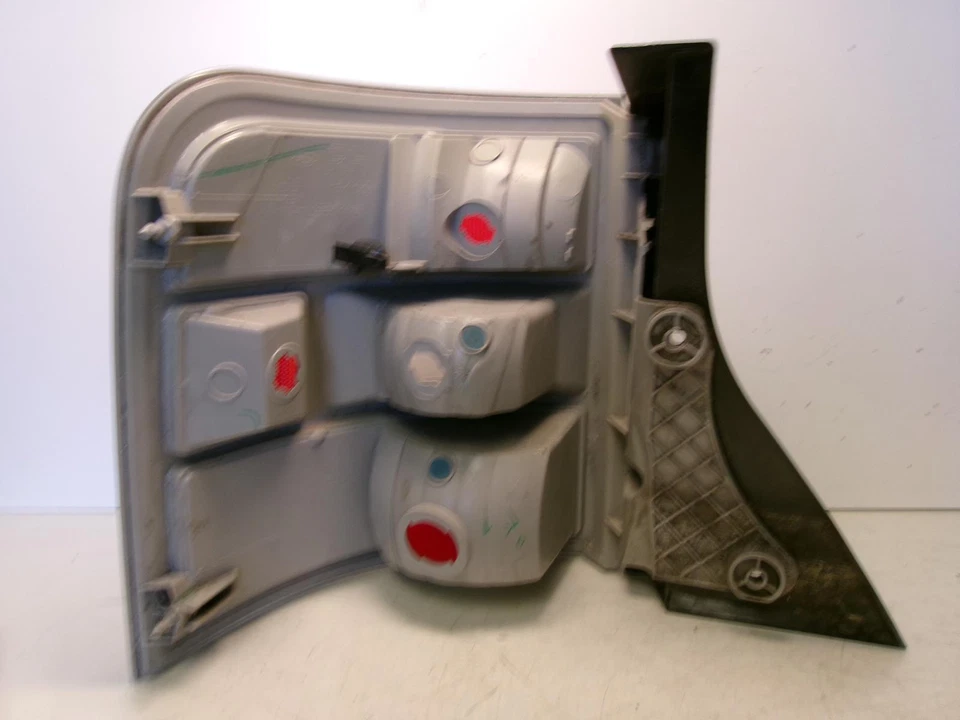 Luz trasera incandescente exterior Ford Flex Passenger Rh 2017 2018 2019 OEM  Foto 3 de 4