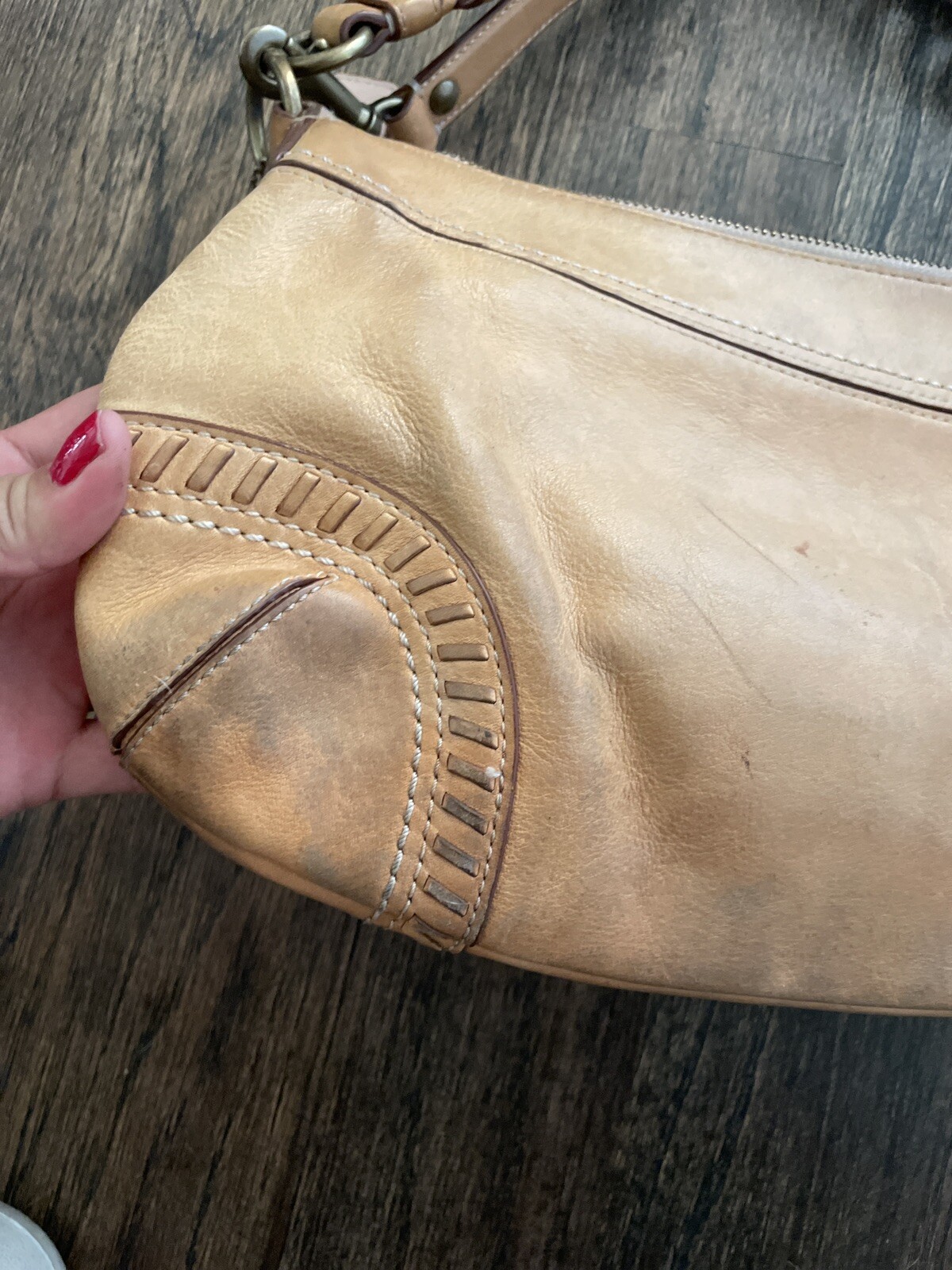 Coach Crossbody Bag Tan Leather Closure Gem