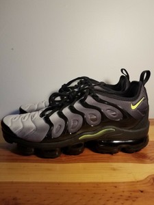 air vapormax plus neon 95