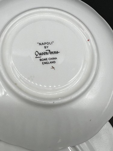 VTG NAPOLI Queen Anne England Bone China Hand Painted Tea Cup Saucer Dessert Pl - Picture 12 of 17
