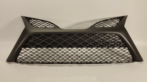 2018 2019 TOYOTA CAMRY SE LOWER MESH TEXTURED GRILLE W/O PARKING SENSOR HOLE OEM