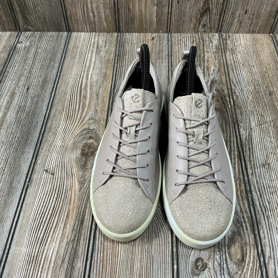 Zapatos Tenis Ecco Diseño Danés Mujer Brillo Taupe Brillo Talla 6/37 Cuero Foto 2 de 4