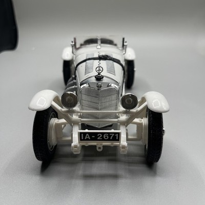 Danbury Mint 1/24 - Mercedes Benz SSK White Scale Model Car Made in Italy 