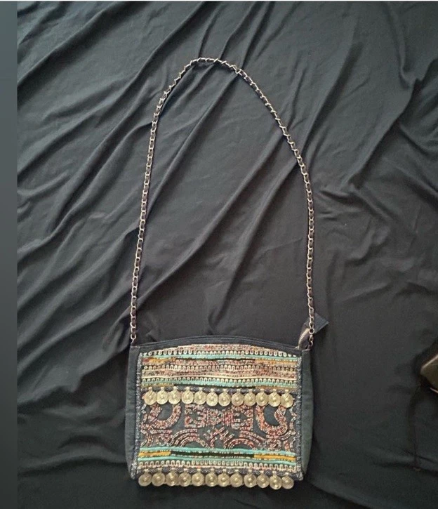 Zara 单肩包串珠牛仔蓝色嬉皮波西米亚吉普赛装饰 — 第 2/4 张图片