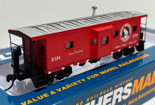 Walthers HO GN Great Northern Bay Window Caboose #X184. 910-8660. Usado-Excelente | Condition: Used