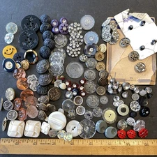 Mixed Lot of Vintage Estate Glass, Metal  & Rhinestone Buttons, some matching