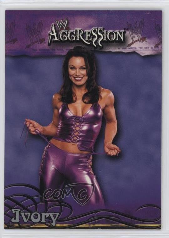 2003 Fleer WWE Aggression Ivory #13 19zg