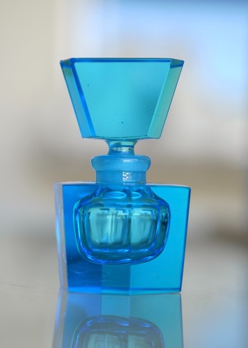 VintageArt Deco Faceted Aqua Blue Perfume Bottle W/Stopper 4" H - Picture 3 of 7