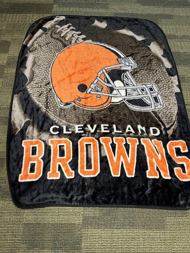 CLEVELAND BROWNS SOFT THROW FLEECE BLANKET 48”x60”- NFL - Picture 2 of 3