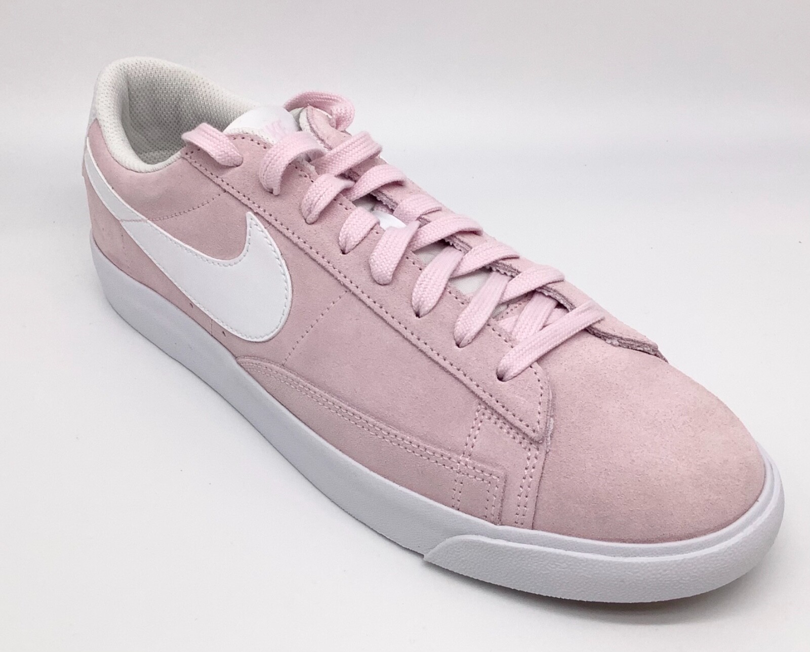 nike blazer low suede