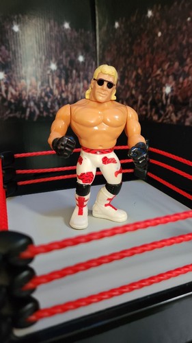 Vintage 1993 Hasbro Series 7 WWE WWF Shawn Michael...