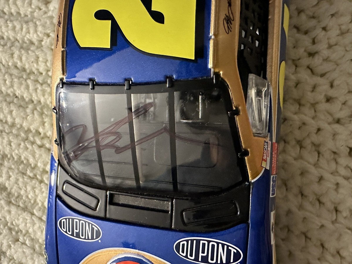 Jeff Gordon Signed 1/24 Scale Diecast Car JSA Authenticated COA
