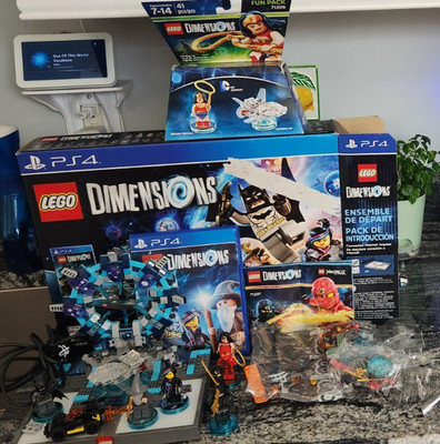 Playstation 4 Lego Dimensions Starter Pack + Wonder Woman & Ninjago Mini Figs