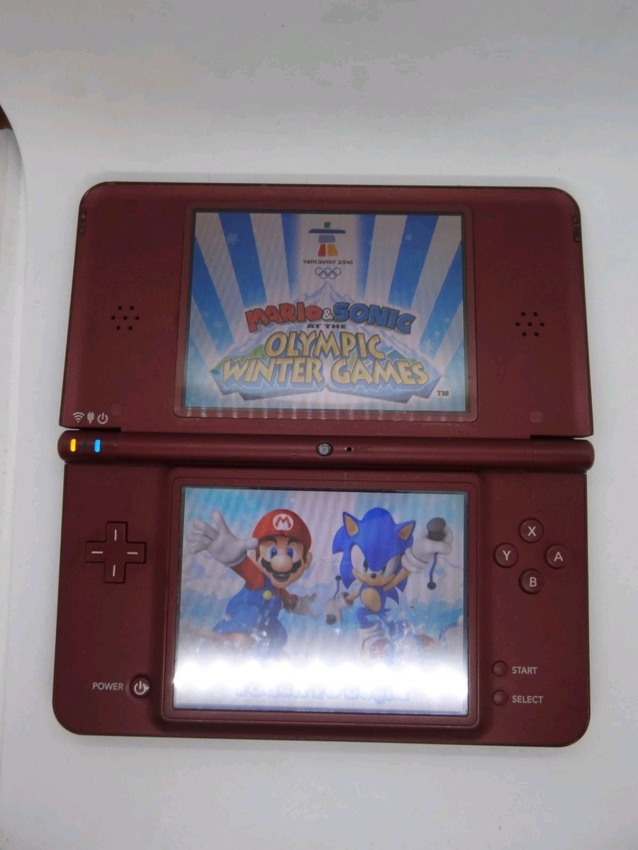 Nintendo DSi XL Console + mario & sonic game + Training brain game