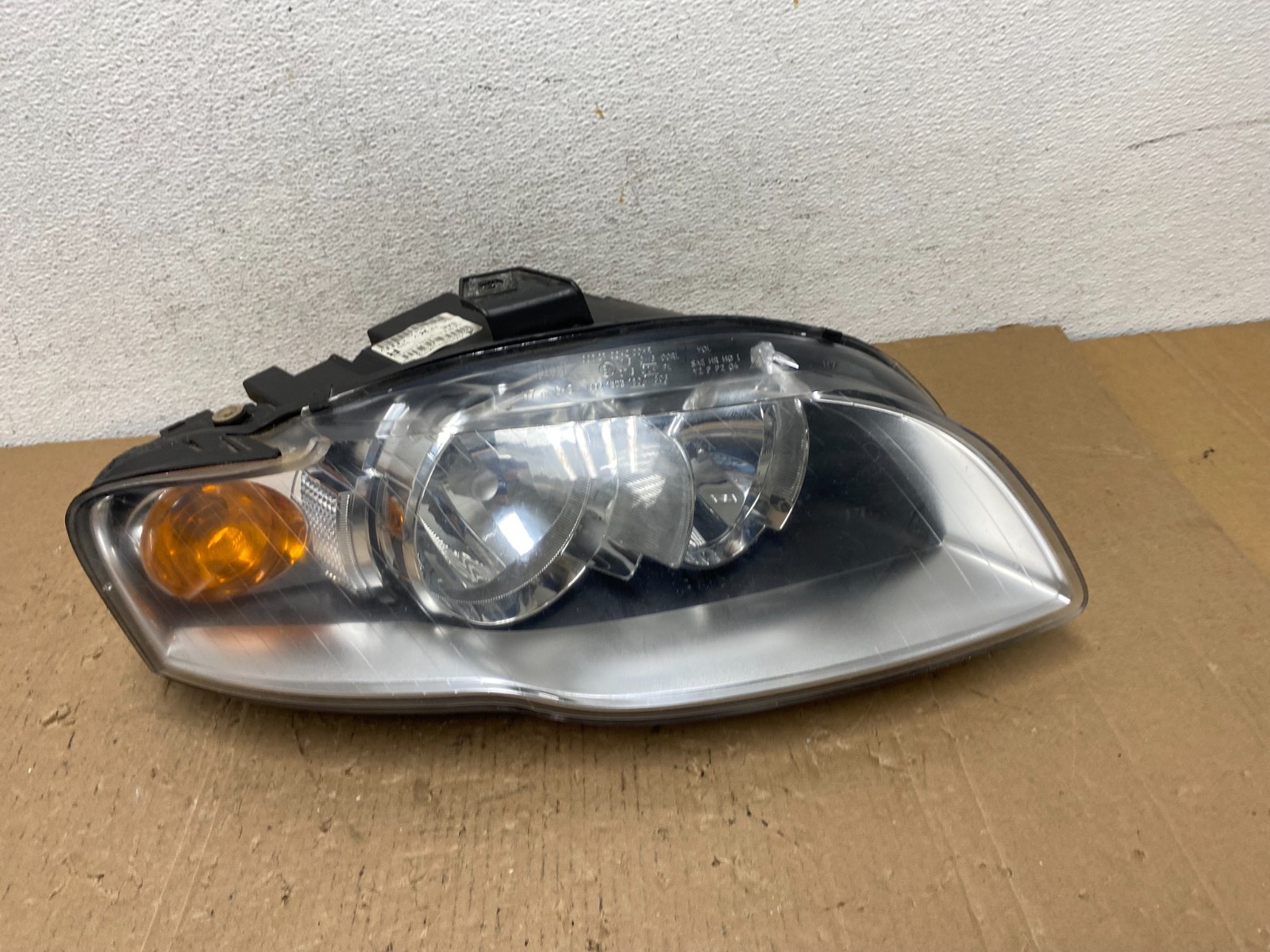 2005 2006 2007 2008 Audi A4 Right Passenger RH Halogen Headlight Oem AD8232 DW