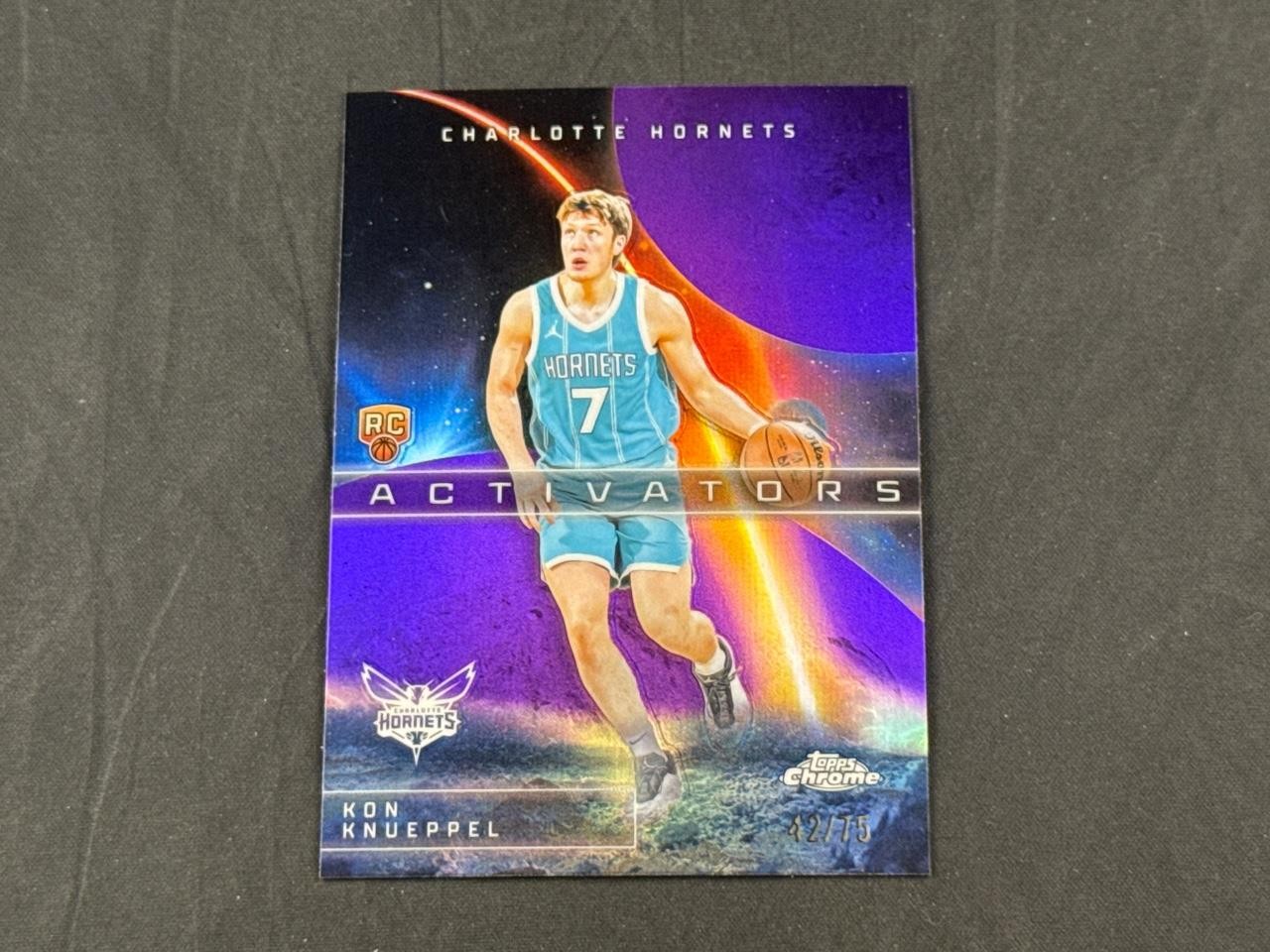 2025-26 TOPPS CHROME KON KNUEPPEL AC-14 ROOKIE ACTIVATORS PURPLE REFRACTOR 42/75