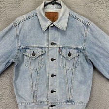 VINTAGE Levi Big E Mens Trucker Denim Jacket Light Wash Classic Medium Size 40