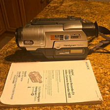 Sony Handycam Vision CCD-TRV308 Hi8 Camcorder 20x/460x 2.5" LCD NightShot