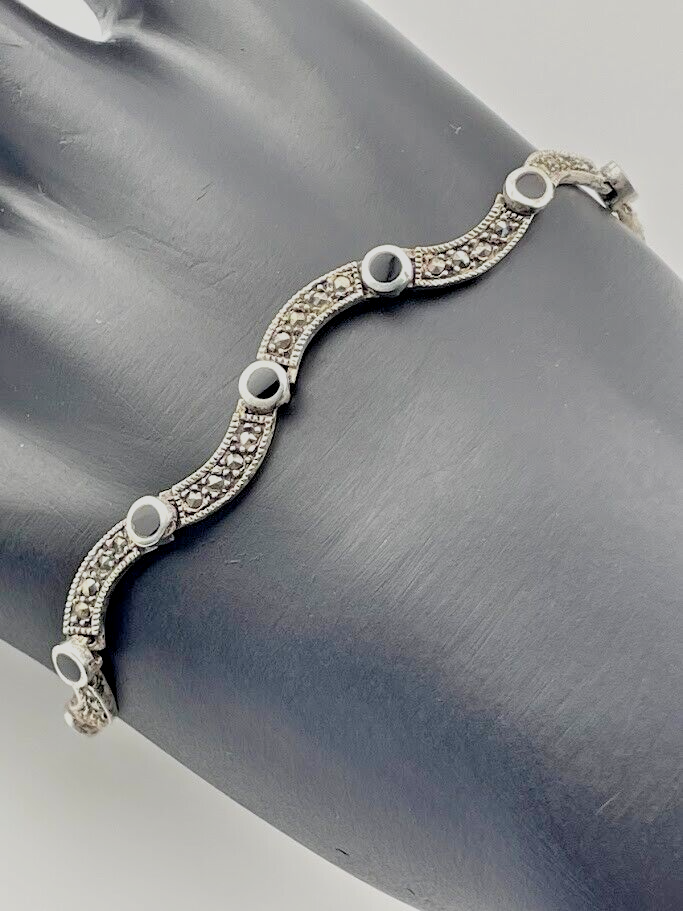 925 Sterling Silver Marcasite Black Onyx Deco Wavy Bracelet 7.5 Inches Style 2542