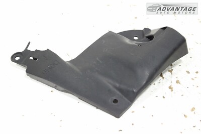 みページ 2020-2023 MAZDA CX-30 REAR LEFT UNDERBODY INNER SHIELD SPLASH